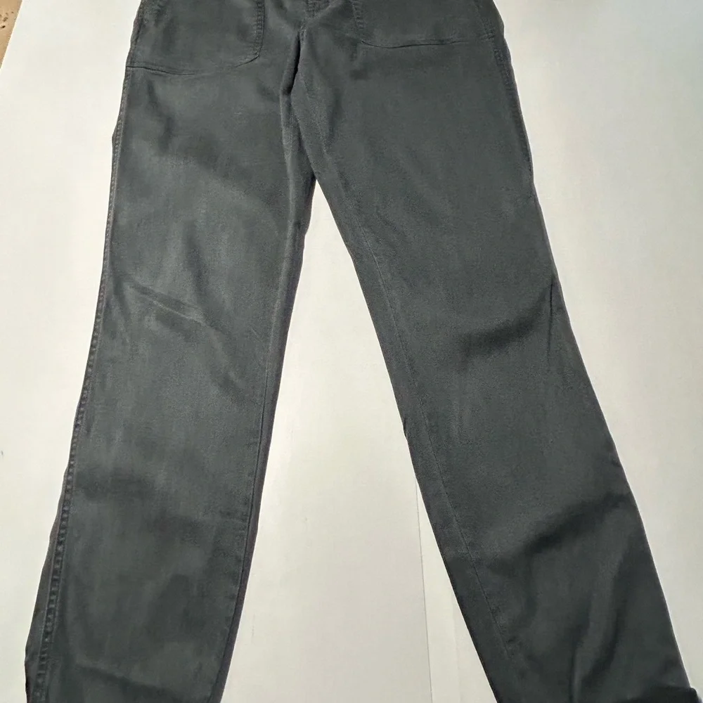 J.Crew women’s size 30 T gray stretch cargo skinny leg pants, front/back pockets